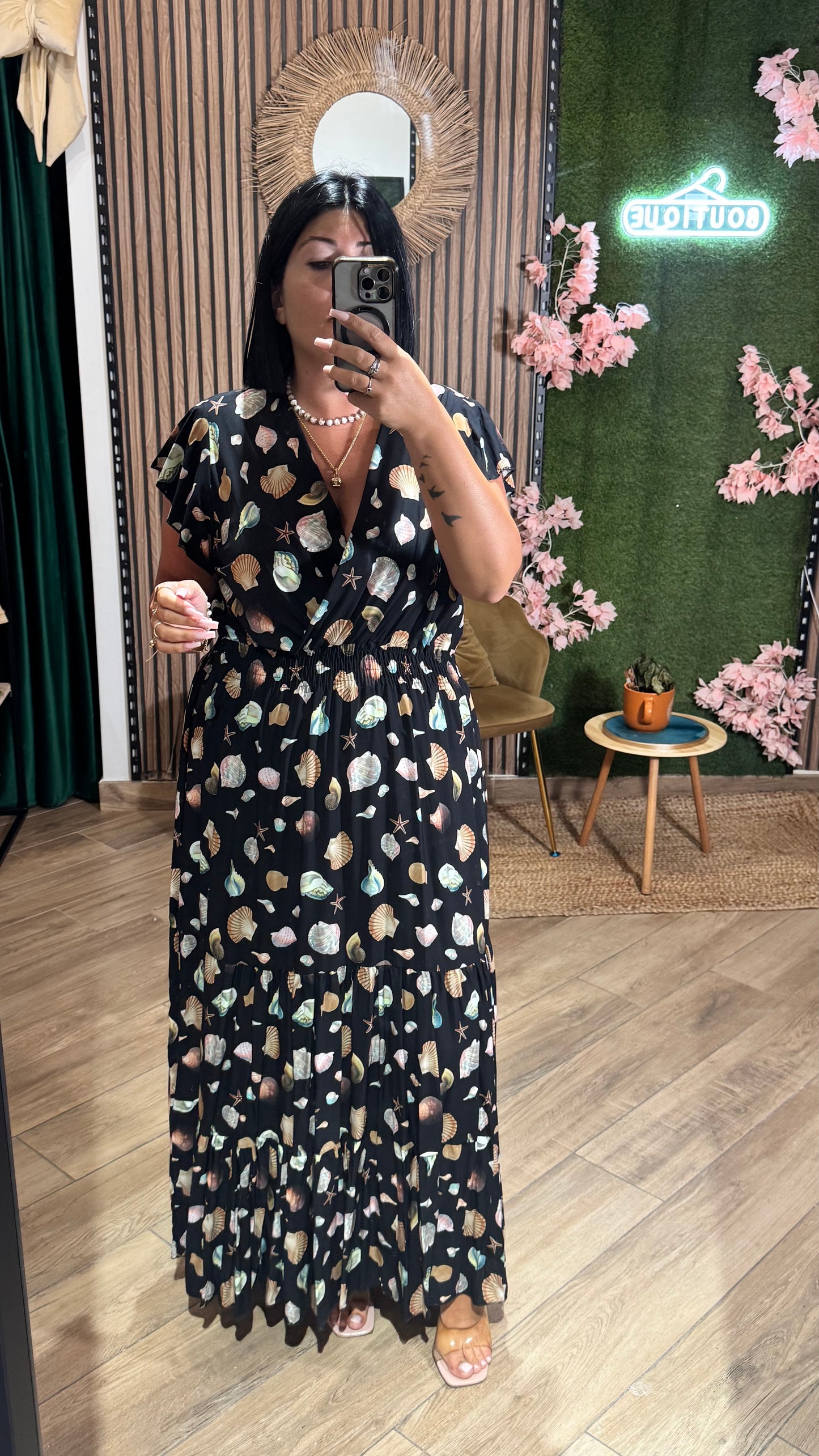Dress titty