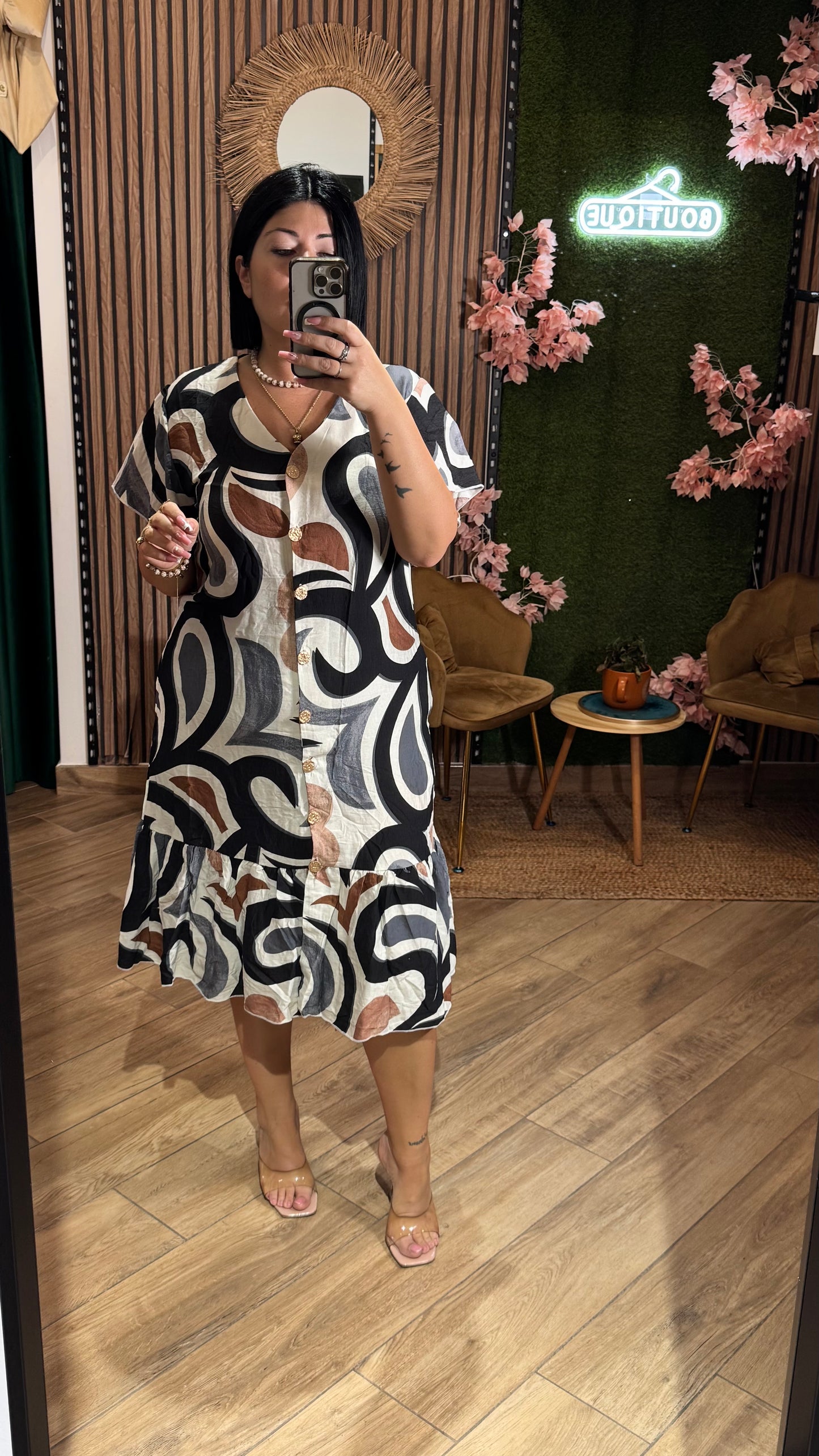 Dress color