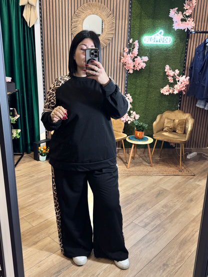 Tuta leopardata girocollo