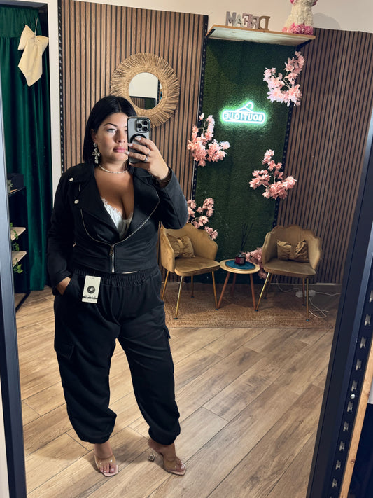 Tailleur daino con cargo