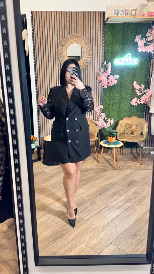 Giacca con manica merlettata