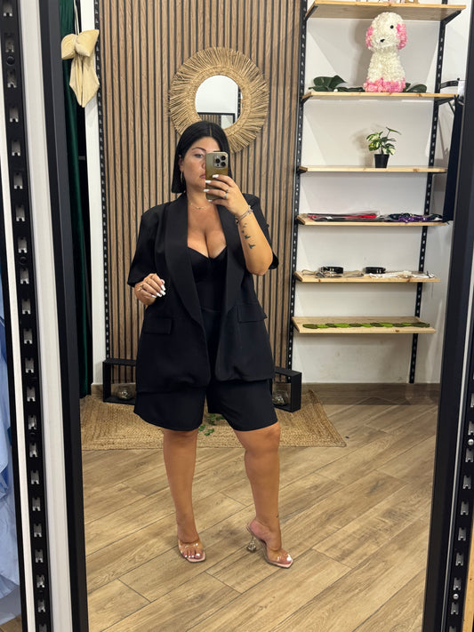 Tailleur donna
